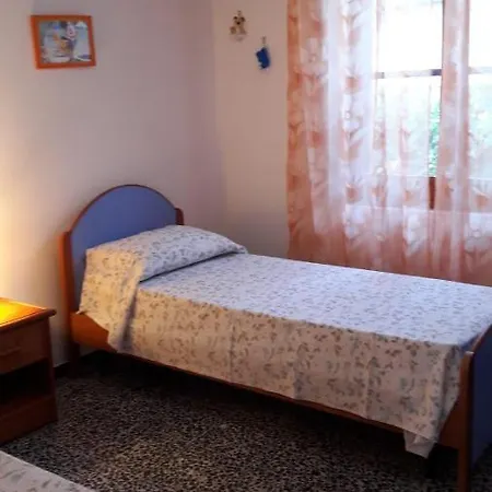 Assunta Tertenìa